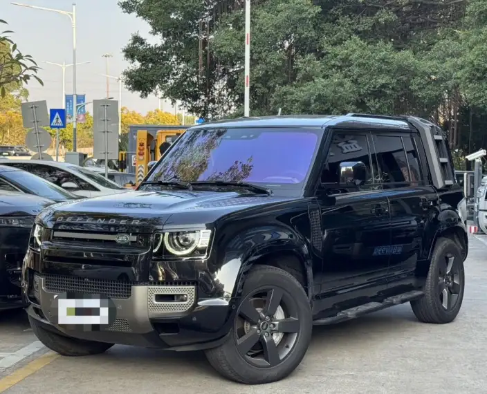Land Rover Defender 2024 Model 110 3.0T P400 X-Dynamic HSE