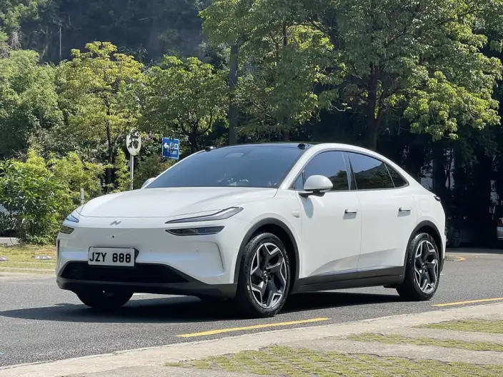 Onvo L60 2024 Model 525km Standard Battery Life 4WD Edition