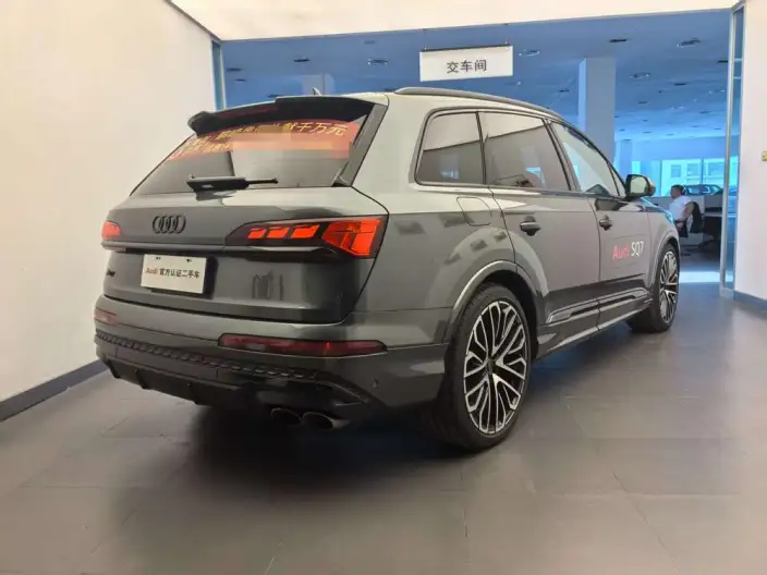 AUDI SQ7 2024 Model 4.0 TFSI – фото 4