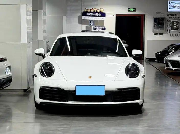 PORSCHE 911 2023 Model Carrera 3.0T – фото 2