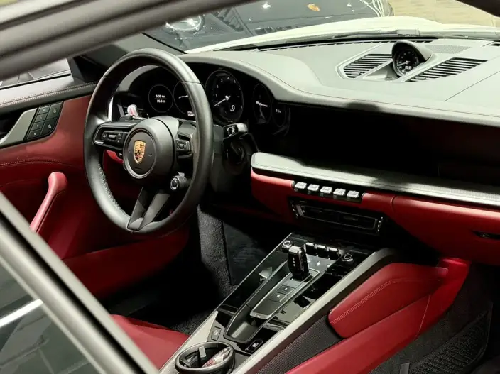 PORSCHE 911 2023 Model Carrera 3.0T – фото 6