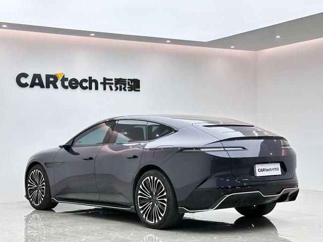 Avita 12 2024 700 Three Laser RWD Luxury Edition