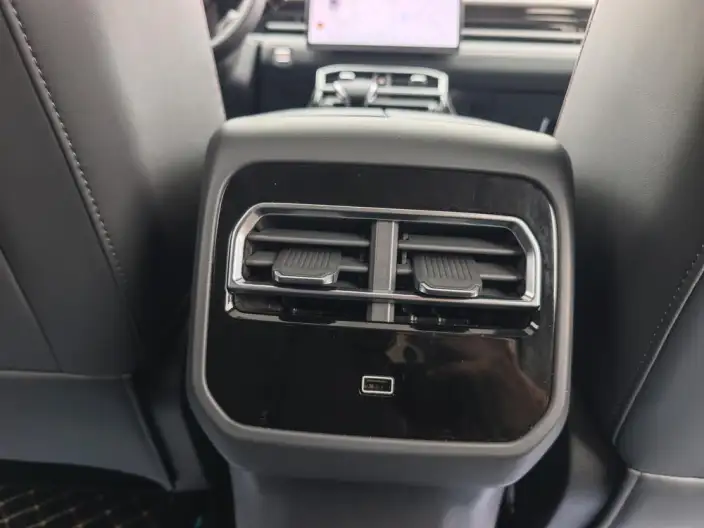 Jetour Dasheng 2025 Model 1.5T DCT Luxury – фото 9