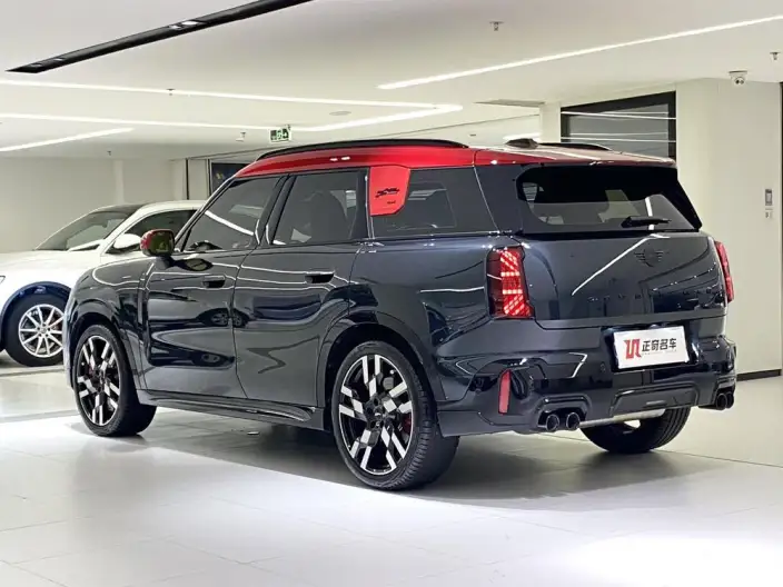 MINI JCW COUNTRYMAN 2024 Model 2.0T JOHN COOPER WORKS ALL4 – фото 3