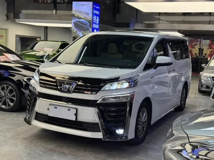 Vellfire 2023 Model Toyota Crown 2.5L Intelligent Hybrid 4WD Supreme Edition – фото 1