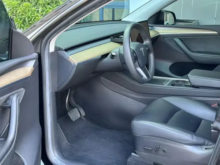 Model Y 2023 Model Rear-wheel drive version – фото 6