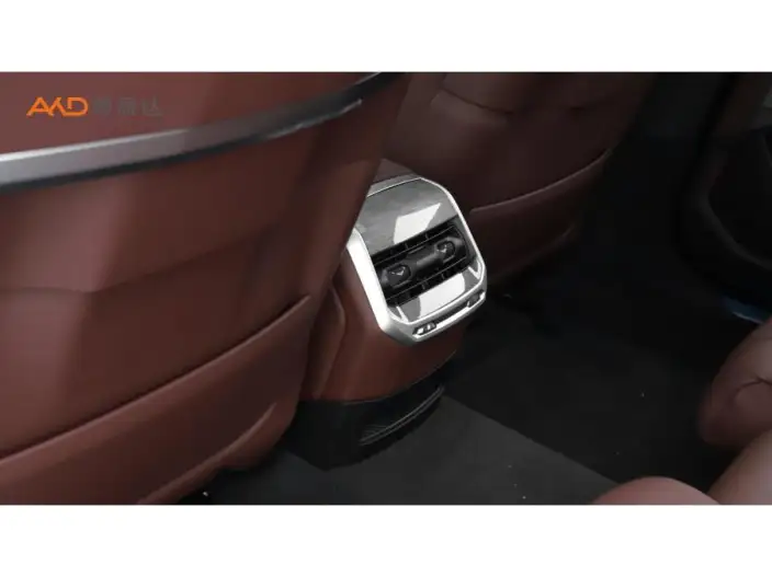 BMW i7 2023 Model eDrive50L Exclusive Model M Sports Set – фото 5