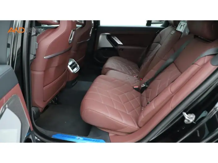 BMW i7 2023 Model eDrive50L Exclusive Model M Sports Set – фото 8