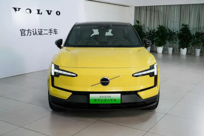 Volvo EX30 2025 Model Rear Drive Long Battery Life Pro Edition Ultra