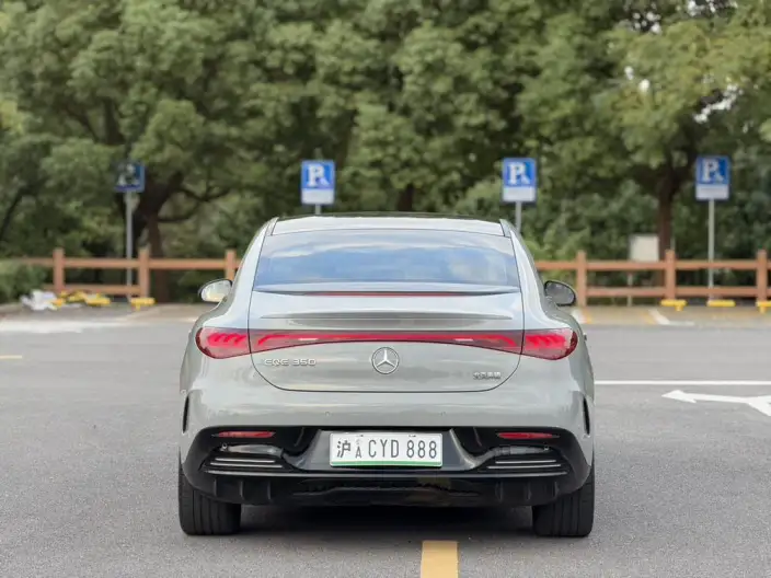 Mercedes-Benz EQE 2022 Model EQE 350 Deluxe Edition – фото 6