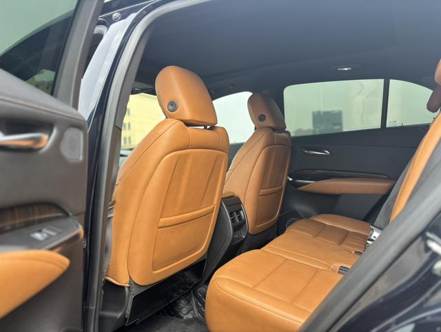 Cadillac XT4 2022 28T 2WD Premium – фото 5