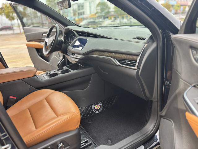 Cadillac XT4 2022 28T 2WD Premium – фото 6