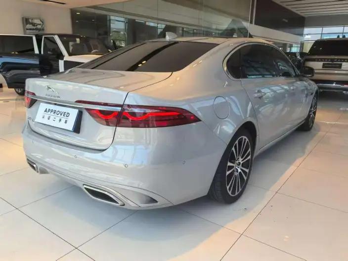 Jaguar XFL 2024 Model 2.0T P250 2WD Exclusive Deluxe Edition – фото 4