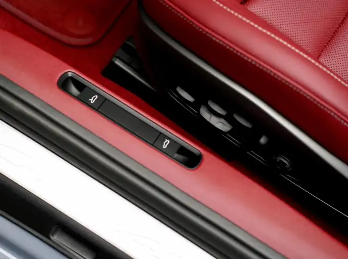 PORSCHE 911 2023 Model Carrera 4S Cabriolet 3.0T – фото 8