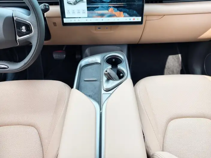 Arcfox α-T5 2024 Model 520 MAX – фото 10
