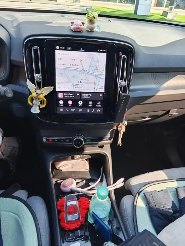 Volvo XC40 EV 2023 Model Long Battery Life Pro Edition – фото 7