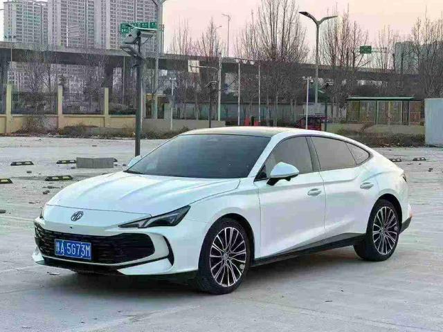 MG7 2025 модификация 2.0T автоматическое Exclusive Edition
