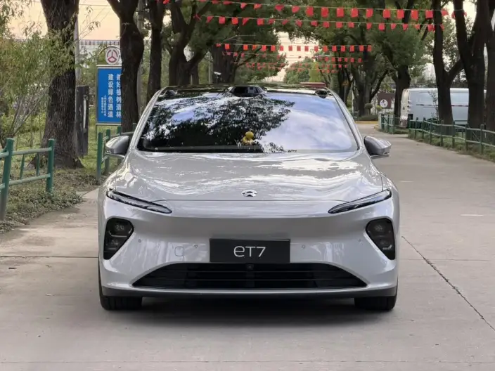 NIO ET7 2024 Model 75kWh Executive Signature Edition – фото 2