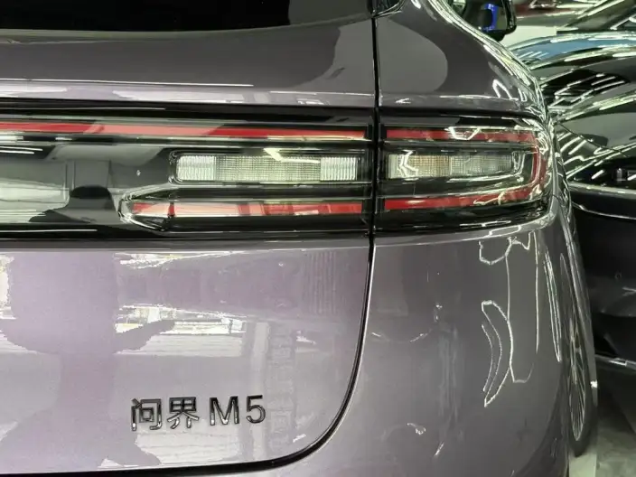 Aito M5 2025 Model Extended Range Ultra 4WD Edition – фото 7