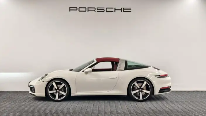 PORSCHE 911 2022 Model Targa 4 3.0T – фото 4