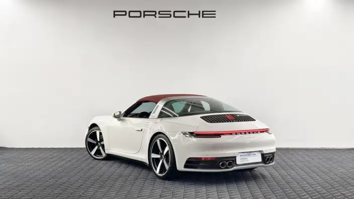 PORSCHE 911 2022 Model Targa 4 3.0T – фото 5