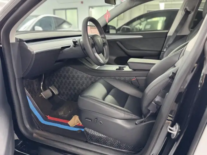 Model Y 2023 Model Rear-wheel drive version – фото 8
