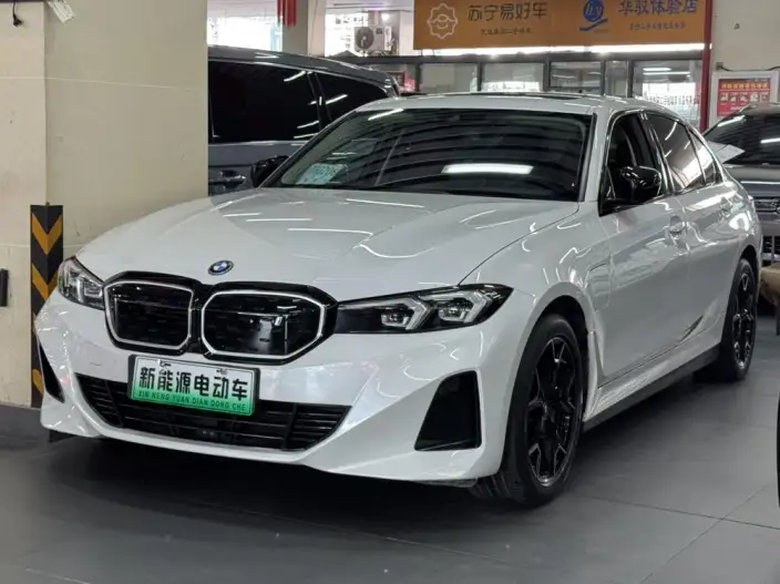 BMW i3 2023 Model eDrive40L Night Set – фото 1