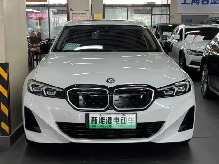 BMW i3 2023 Model eDrive40L Night Set – фото 2