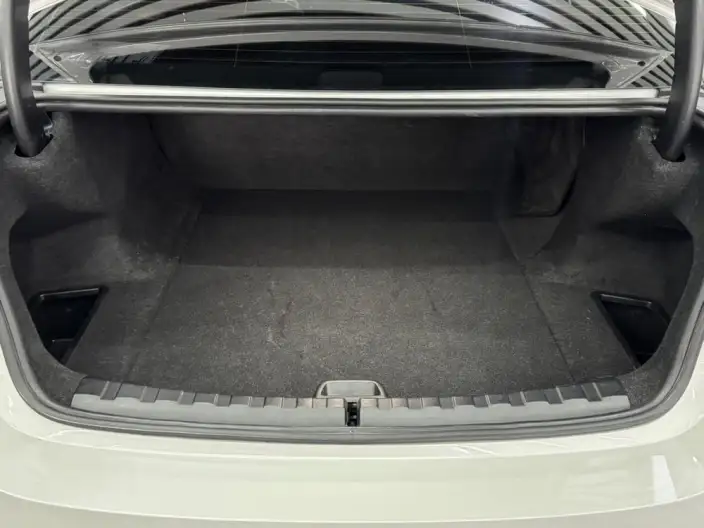 BMW i3 2023 Model eDrive40L Night Set – фото 8