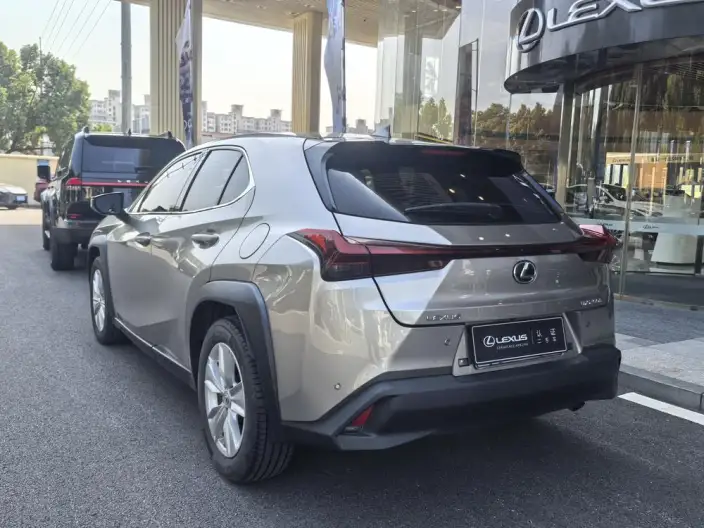 Lexus UX 2022 Model 260h Tan · Fun Edition – фото 5