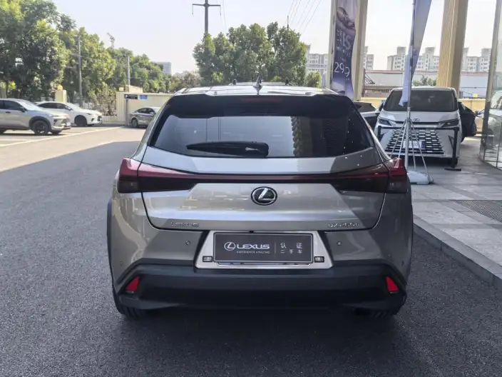 Lexus UX 2022 Model 260h Tan · Fun Edition – фото 6