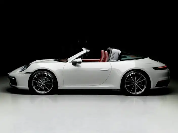 PORSCHE 911 2023 Model Targa 4 3.0T – фото 3