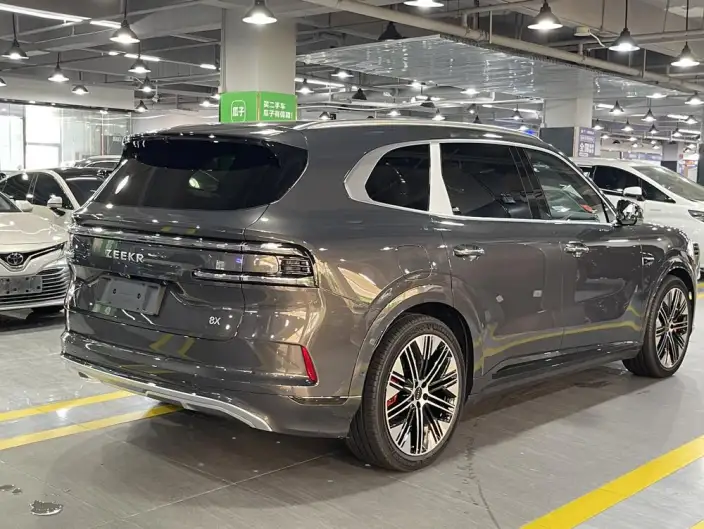 ZEEKR 8X 2026 Model 70kWh Ultra+ – фото 6