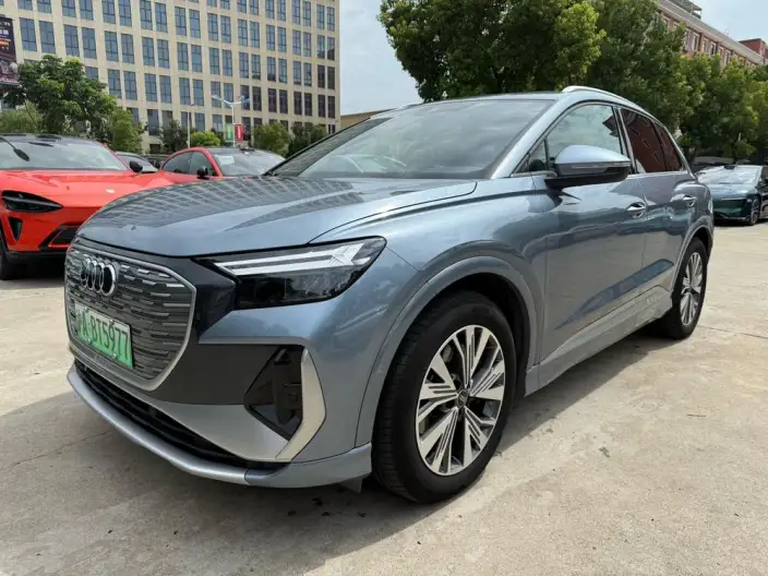 Audi Q4 e-tron 2023 Model 40 e-tron Chuangxing Edition – фото 1