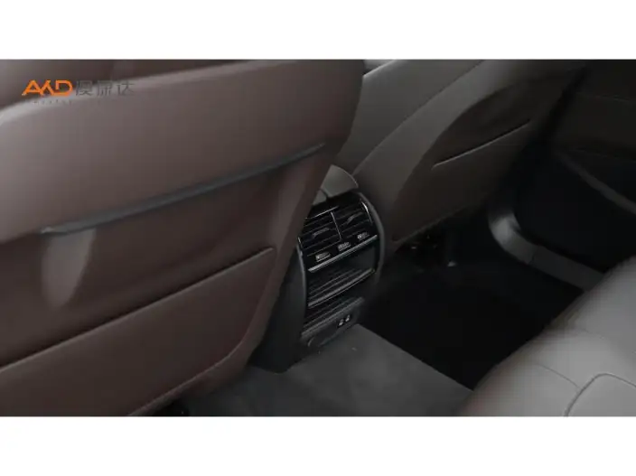 BMW 5 Series 2022 Model Facelift 530Li Leading Model M Sports Set – фото 5