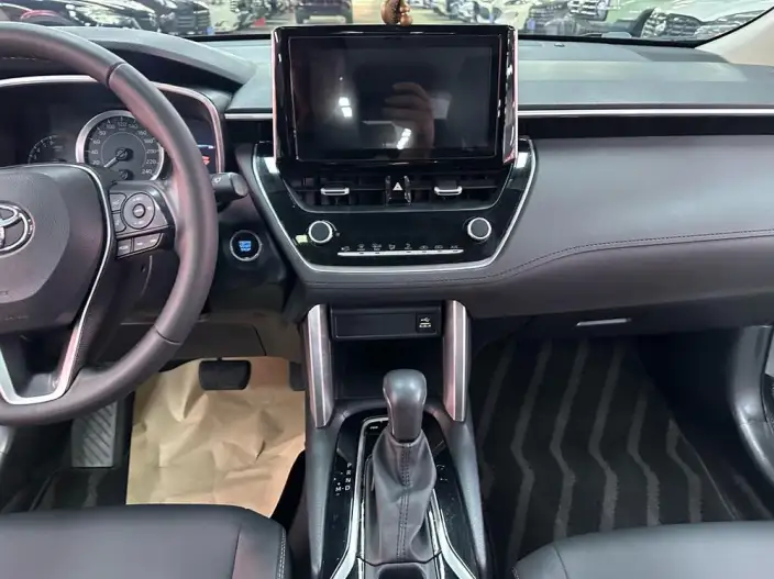 Toyota Corolla Cross 2022 Model 2.0L Exclusive Edition – фото 10