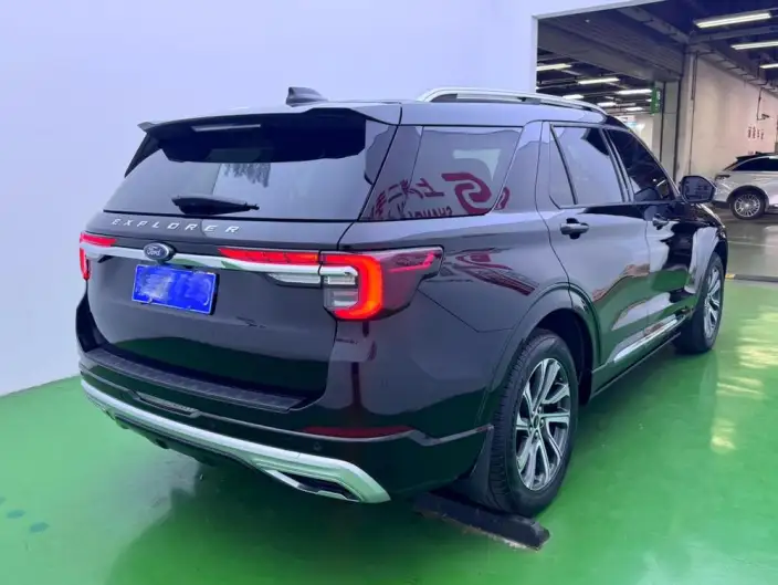 Ford Explorer 2024 Model 2.3T EcoBoost 4WD Fashion plus Edition 7 seat – фото 5