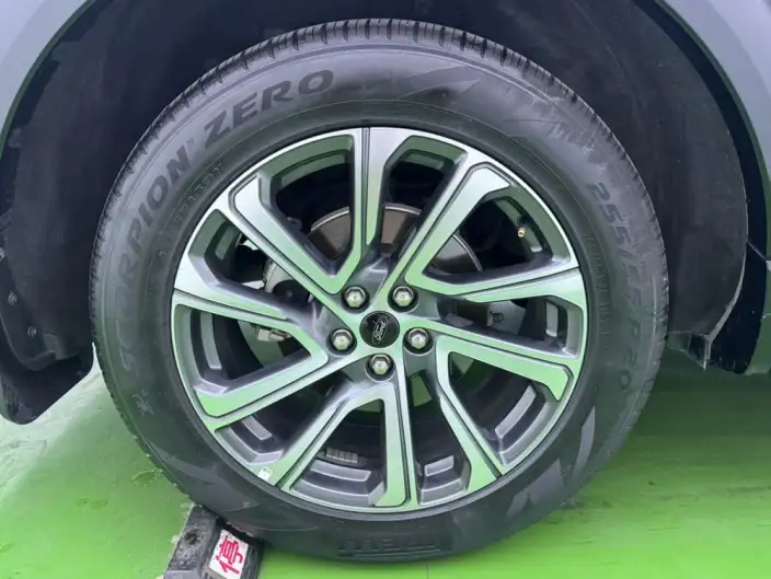Ford Explorer 2024 Model 2.3T EcoBoost 4WD Fashion plus Edition 7 seat – фото 7