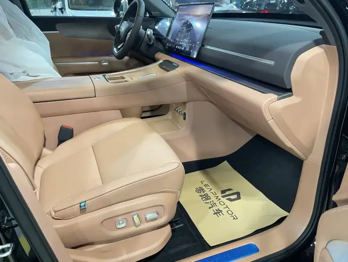 Leapmotor D19 2026 Model Extended Range 500 Zhizun Edition VI seat – фото 9