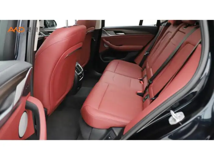 BMW X3 2023 Model xDrive30i Leading Model M Night Set – фото 9