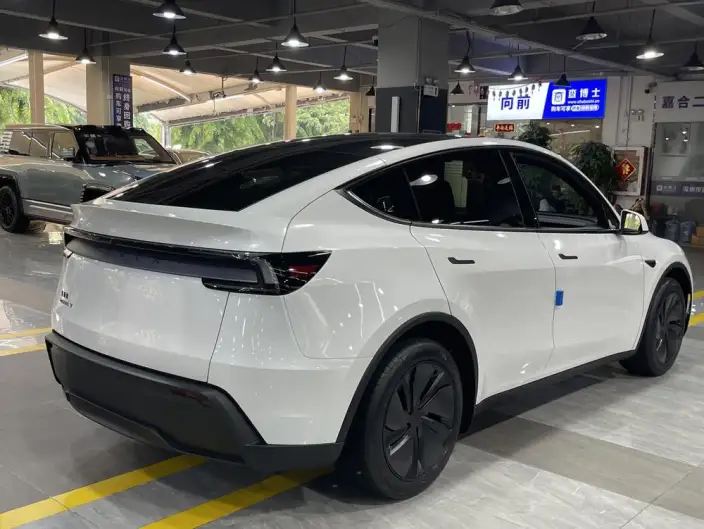 Model Y 2026 Model Rear-wheel drive version – фото 6