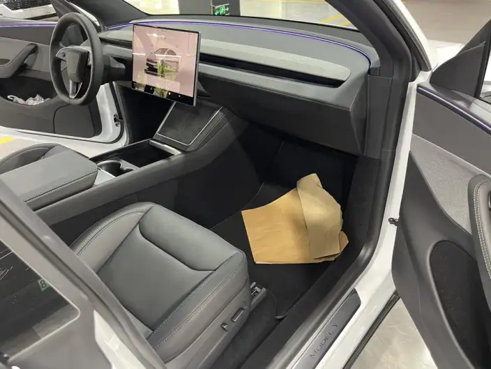Model Y 2026 Model Rear-wheel drive version – фото 7