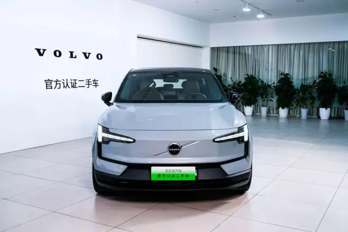 Volvo EX30 2025 Model Rear Drive Long Battery Life Pro Edition Ultra