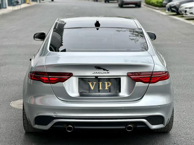 Jaguar XEL 2021 2.0T 250PS Black Sport – фото 7