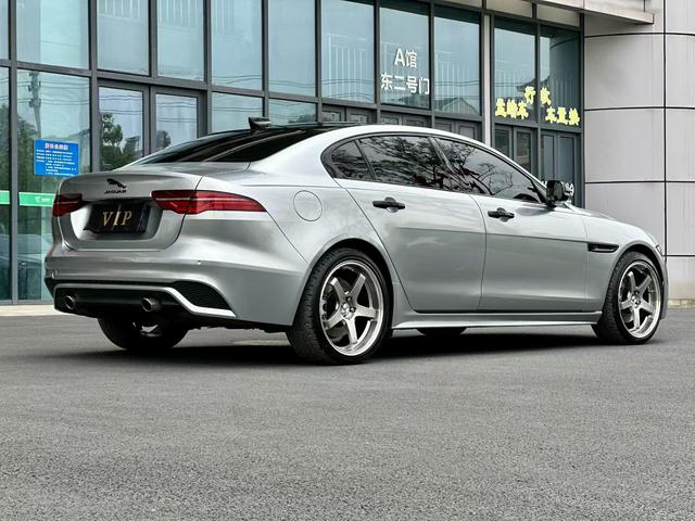 Jaguar XEL 2021 2.0T 250PS Black Sport – фото 8