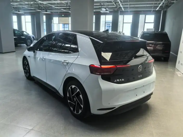 Volkswagen ID.3 2023 Model Pure Smart Edition – фото 4