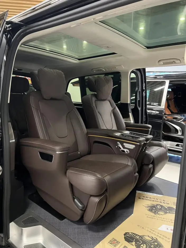 Mercedes-Benz V-Class 2022 Model V 260 L Long wheelbase Deluxe Edition – фото 7