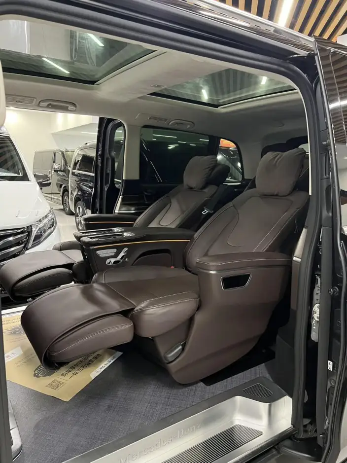 Mercedes-Benz V-Class 2022 Model V 260 L Long wheelbase Deluxe Edition – фото 8