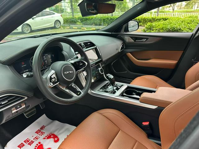 Jaguar XEL 2023 2.0T 250PS R-DYNAMIC S Advance Sport – фото 4
