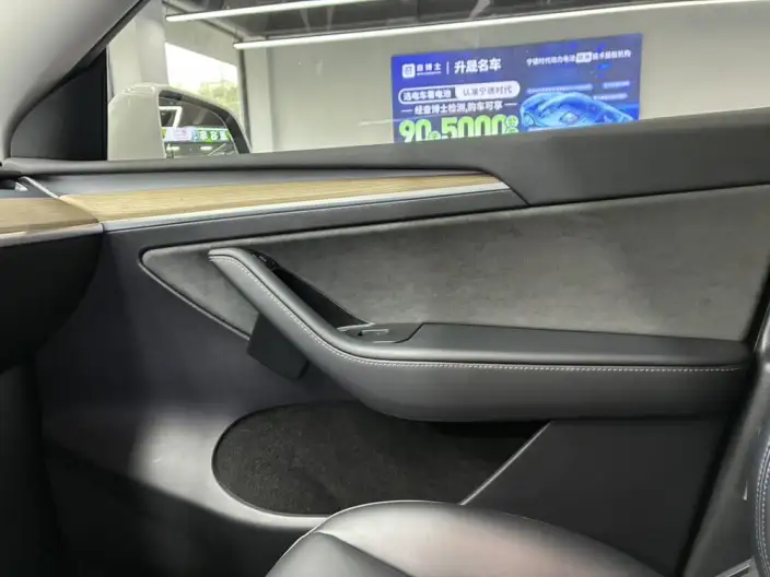 Model Y 2022 Model Rear-wheel drive version – фото 10